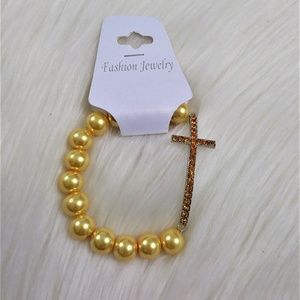 💥3/$12 Yellow pearl and rhinestone cross bracelet